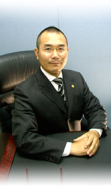 代表取締役: 山田一成